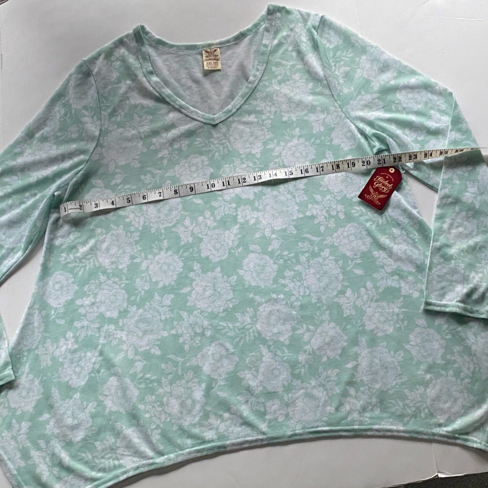 Faded Glory Light Green Floral Tee